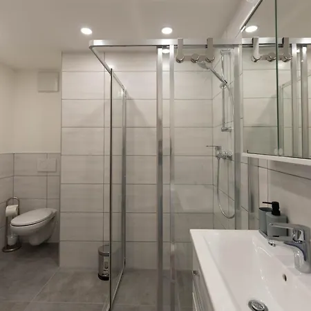 Zimmervermietung Projektentwicklungs Gmbh 3 *