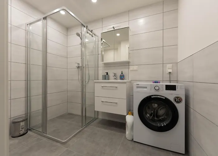 アパート Zimmervermietung Projektentwicklungs Gmbh 3 Ranshofen